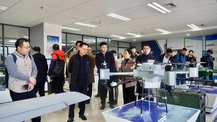 成都市無(wú)人機(jī)產(chǎn)業(yè)協(xié)會(huì)會(huì)長(zhǎng)李永光一行到訪羚控科技